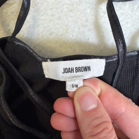 CORSET-STYLE TANK WITH SEAMING AT THE BODICE FEATURING GLOSSY ELASTIC STRAPS - Picture 4 of 10